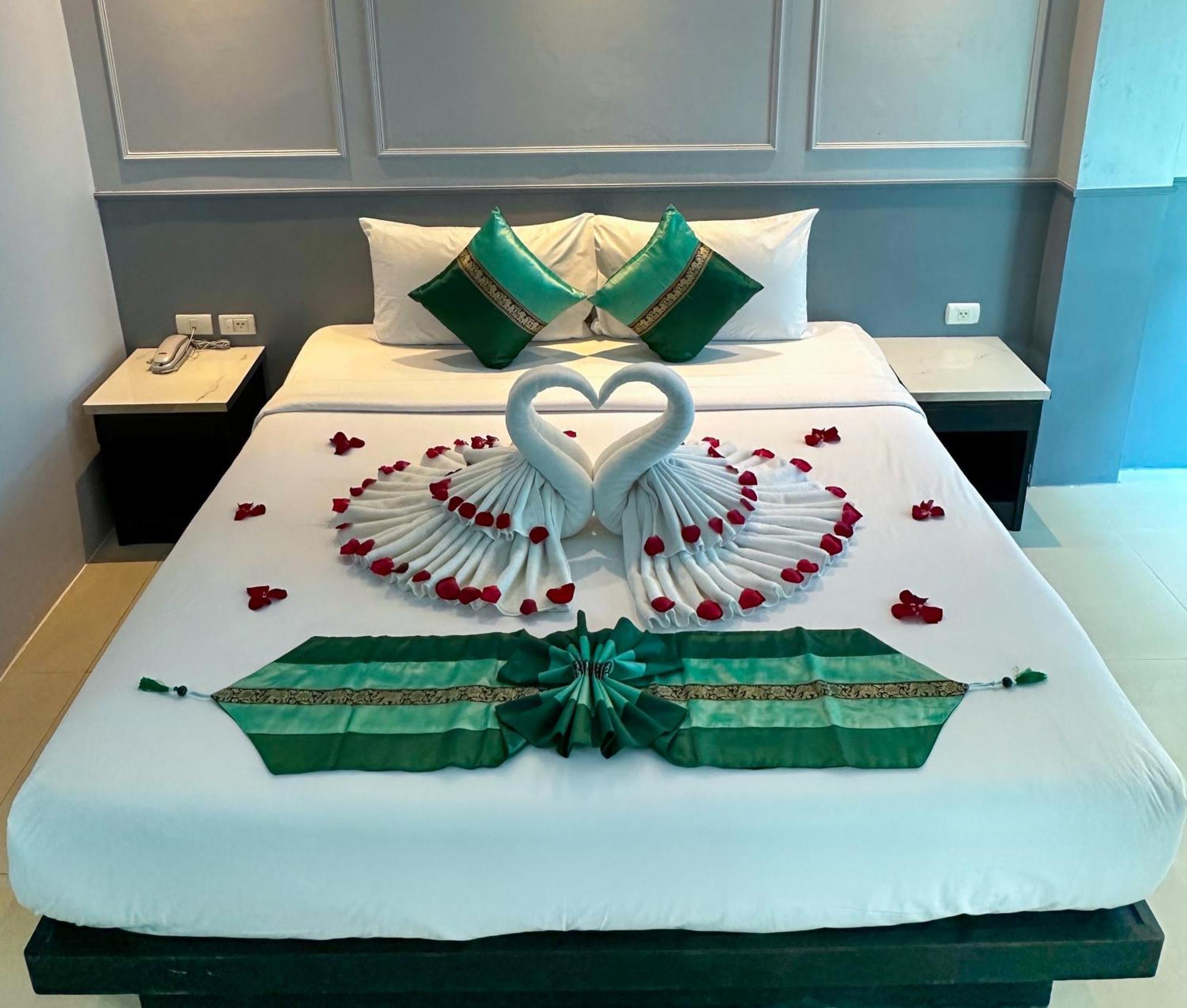 Fundee Boutique Hotel Patong Ngoại thất bức ảnh